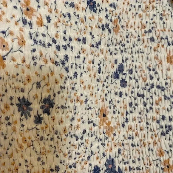 Blue and Orange flower Smocked crop blouse - Picture 4 of 5